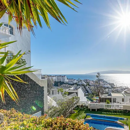 Los Gigantes Cliffs Apartment